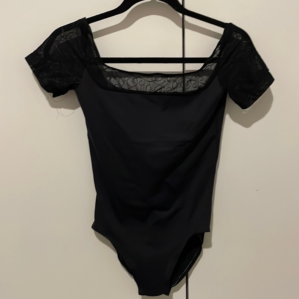 Black cap-sleeve Ainsliewear leotard